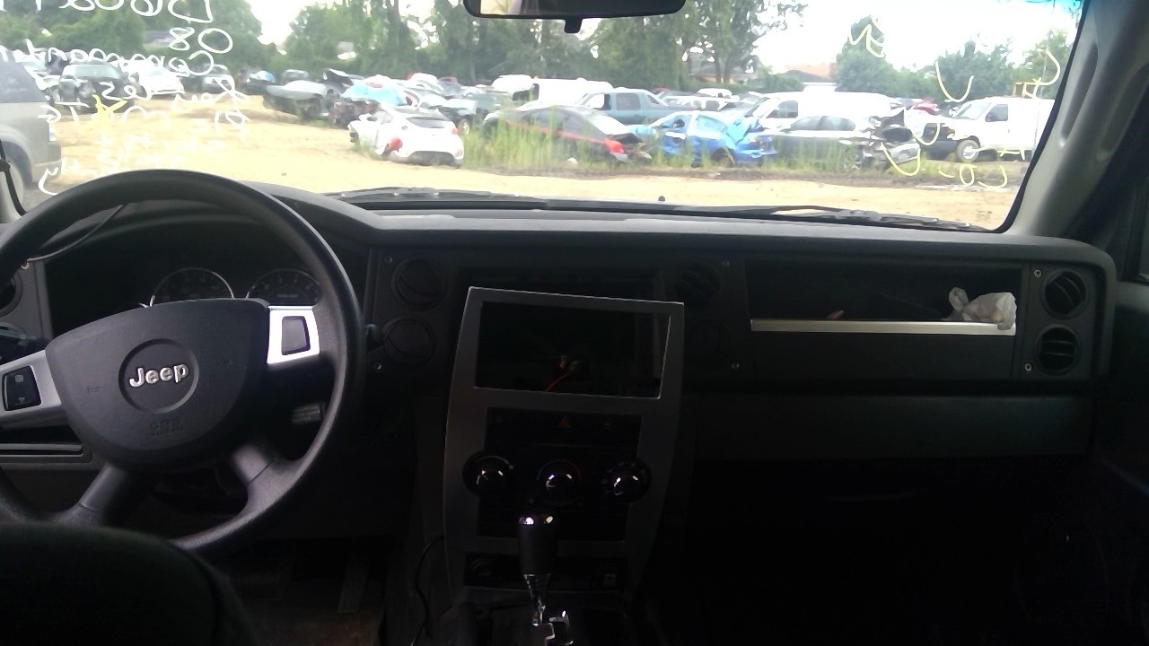 https://f005.backblazeb2.com/file/img-partshotlines-com/Inventory/MA734/Vehicle/23911_10.jpg
