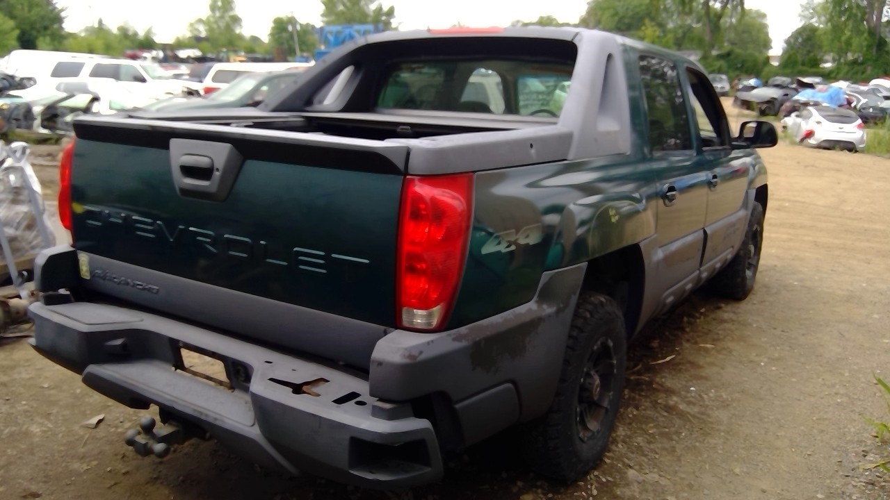 https://f005.backblazeb2.com/file/img-partshotlines-com/Inventory/MA734/Vehicle/23912_03.jpg