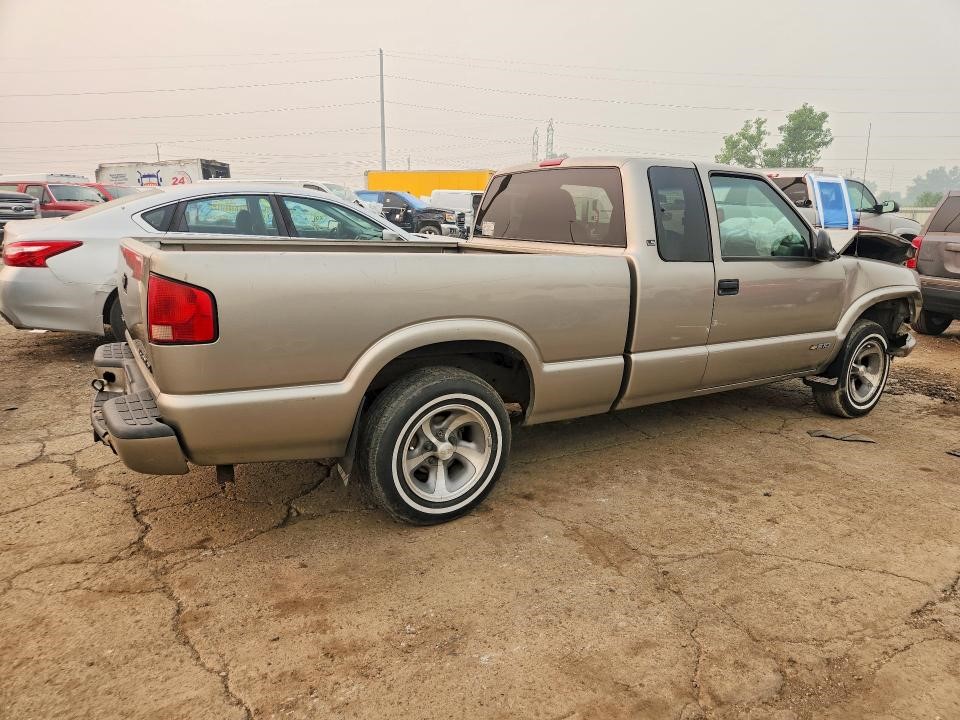 https://f005.backblazeb2.com/file/img-partshotlines-com/Inventory/MA734/Vehicle/23921_03.jpg