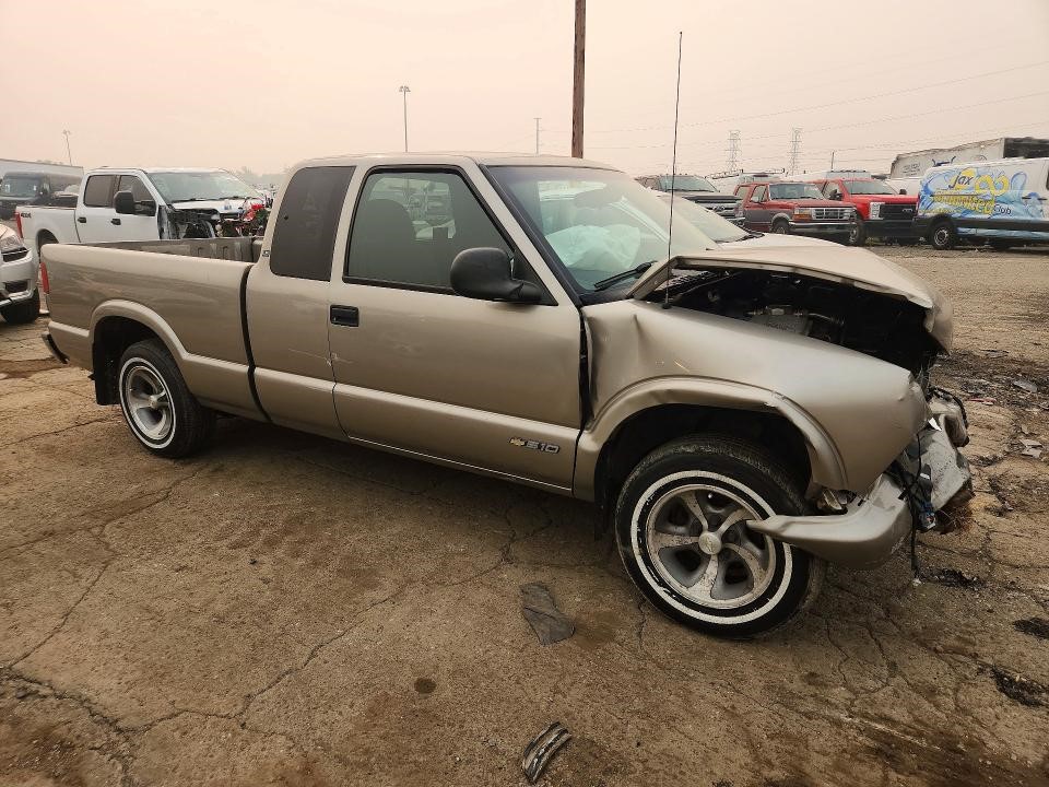 https://f005.backblazeb2.com/file/img-partshotlines-com/Inventory/MA734/Vehicle/23921_04.jpg