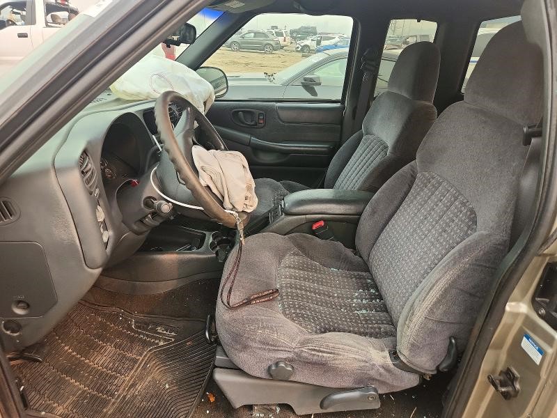 https://f005.backblazeb2.com/file/img-partshotlines-com/Inventory/MA734/Vehicle/23921_07.jpg