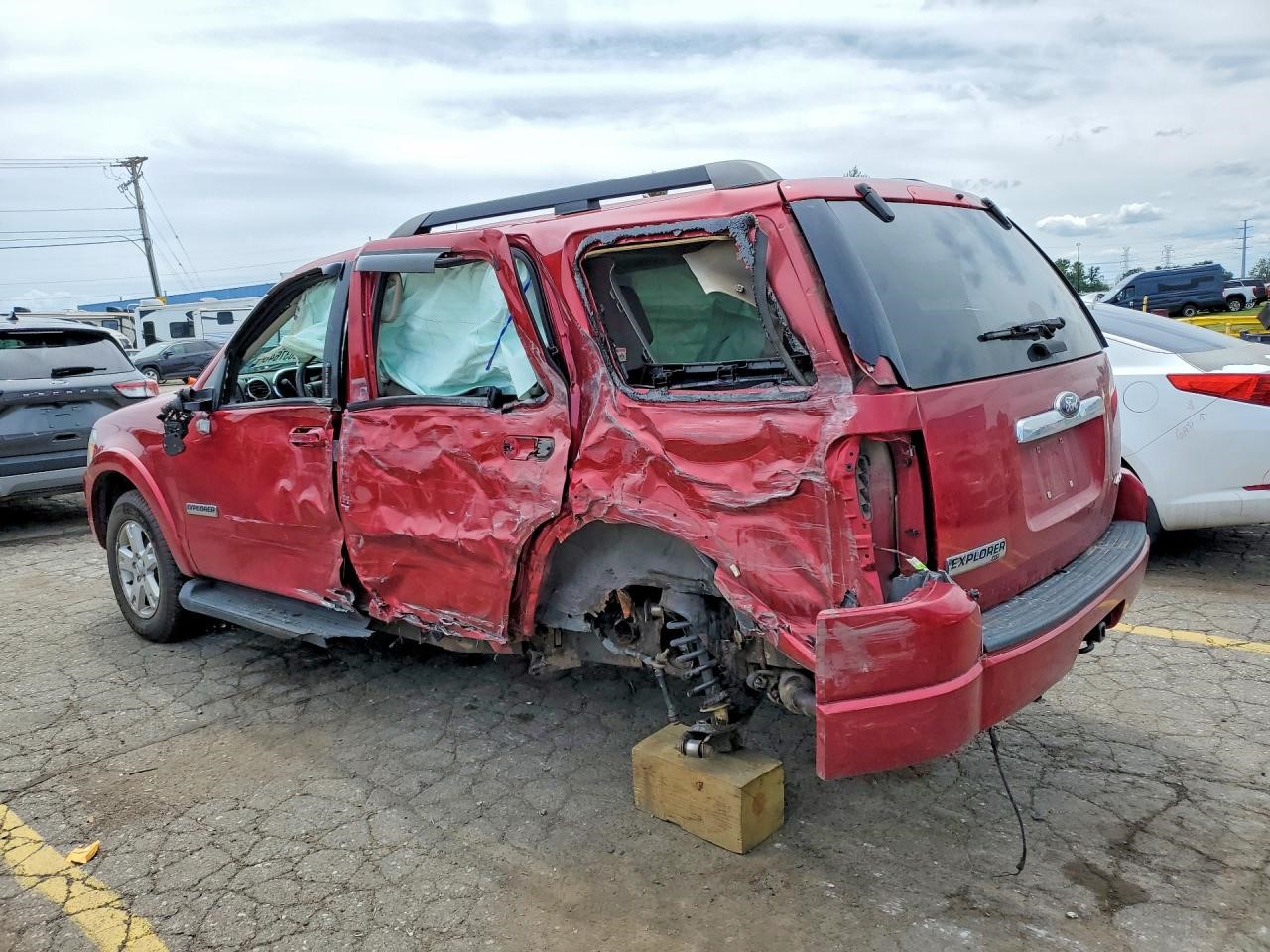 https://f005.backblazeb2.com/file/img-partshotlines-com/Inventory/MA734/Vehicle/23950_02.jpg