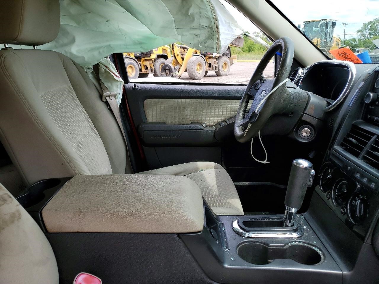 https://f005.backblazeb2.com/file/img-partshotlines-com/Inventory/MA734/Vehicle/23950_07.jpg