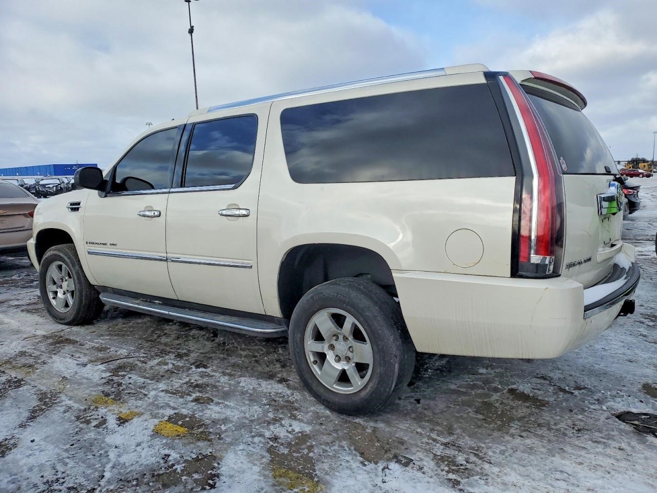 https://f005.backblazeb2.com/file/img-partshotlines-com/Inventory/MA734/Vehicle/23955_02.jpg