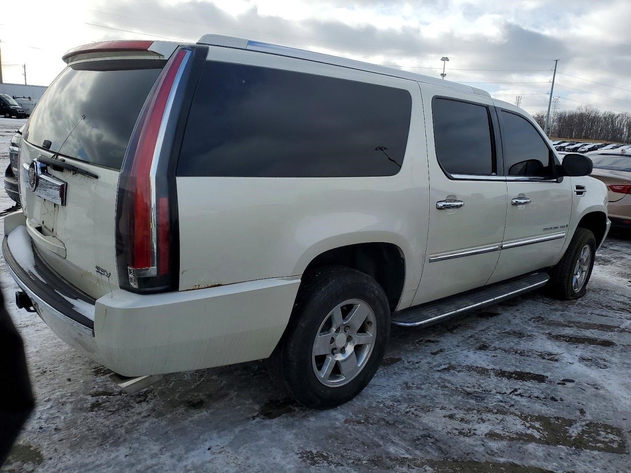 https://f005.backblazeb2.com/file/img-partshotlines-com/Inventory/MA734/Vehicle/23955_03.jpg