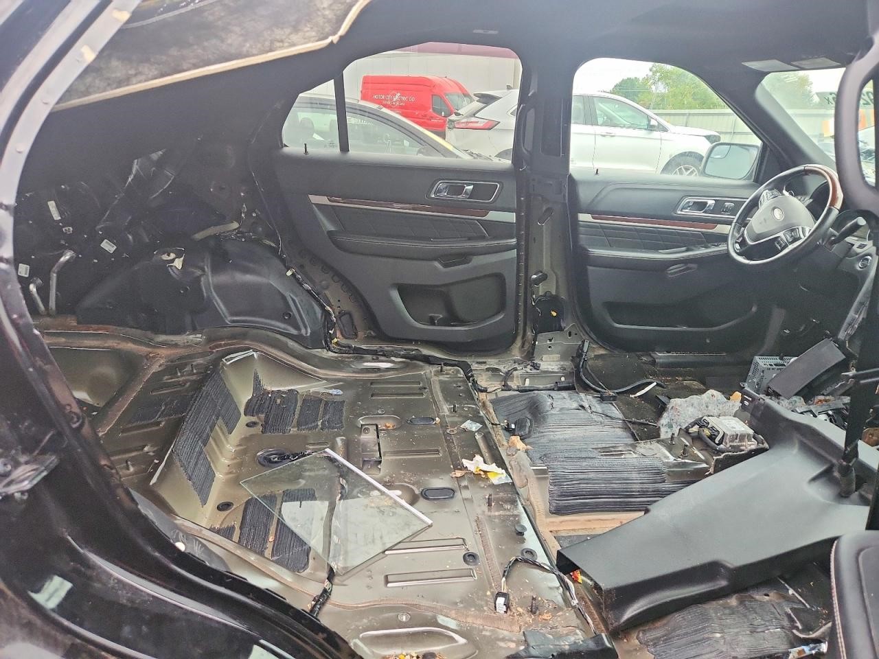 https://f005.backblazeb2.com/file/img-partshotlines-com/Inventory/MA734/Vehicle/23972_10.jpg