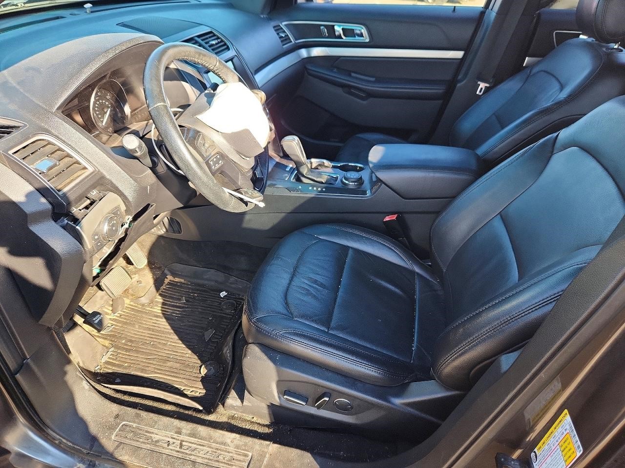 https://f005.backblazeb2.com/file/img-partshotlines-com/Inventory/MA734/Vehicle/23976_07.jpg