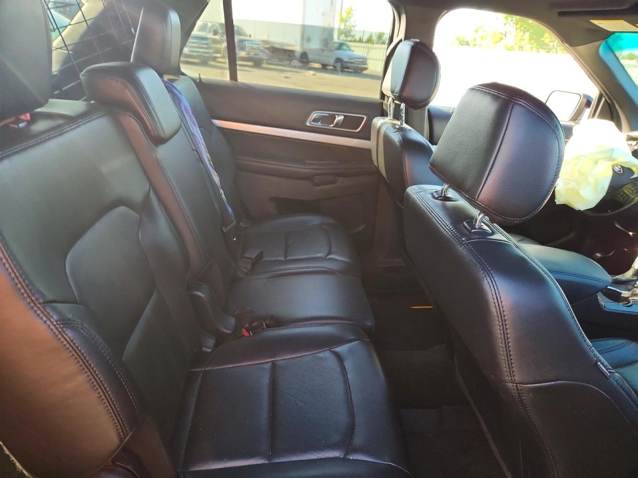 https://f005.backblazeb2.com/file/img-partshotlines-com/Inventory/MA734/Vehicle/23976_10.jpg