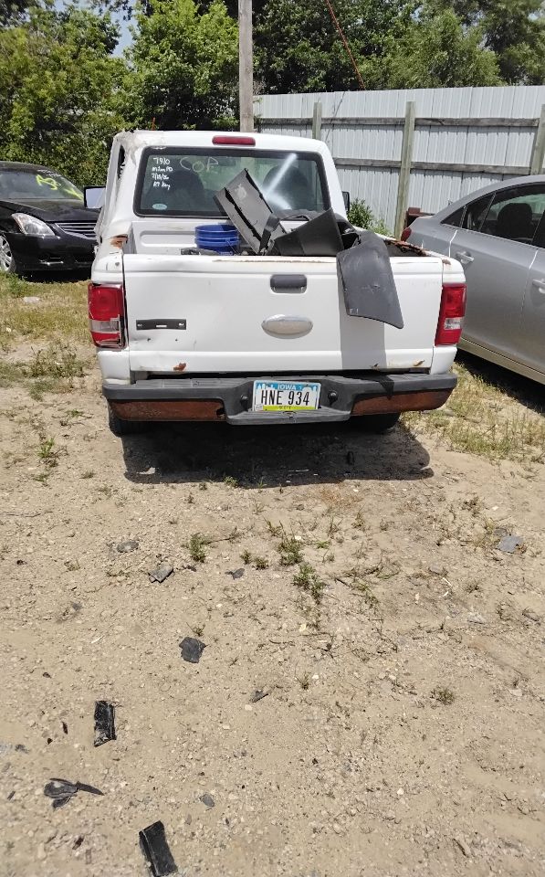 https://f005.backblazeb2.com/file/img-partshotlines-com/Inventory/MA743/Vehicle/46499_08.jpg