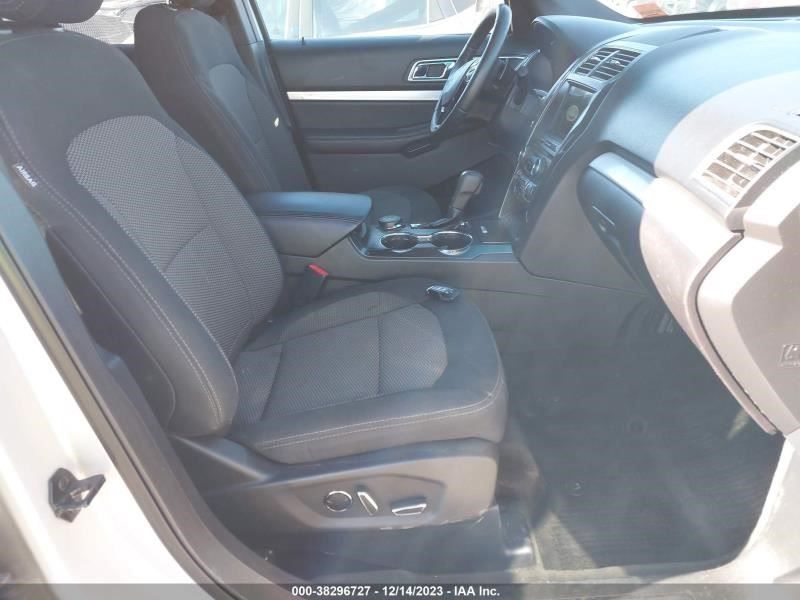 https://f005.backblazeb2.com/file/img-partshotlines-com/Inventory/MA753/Vehicle/11476_05.jpg