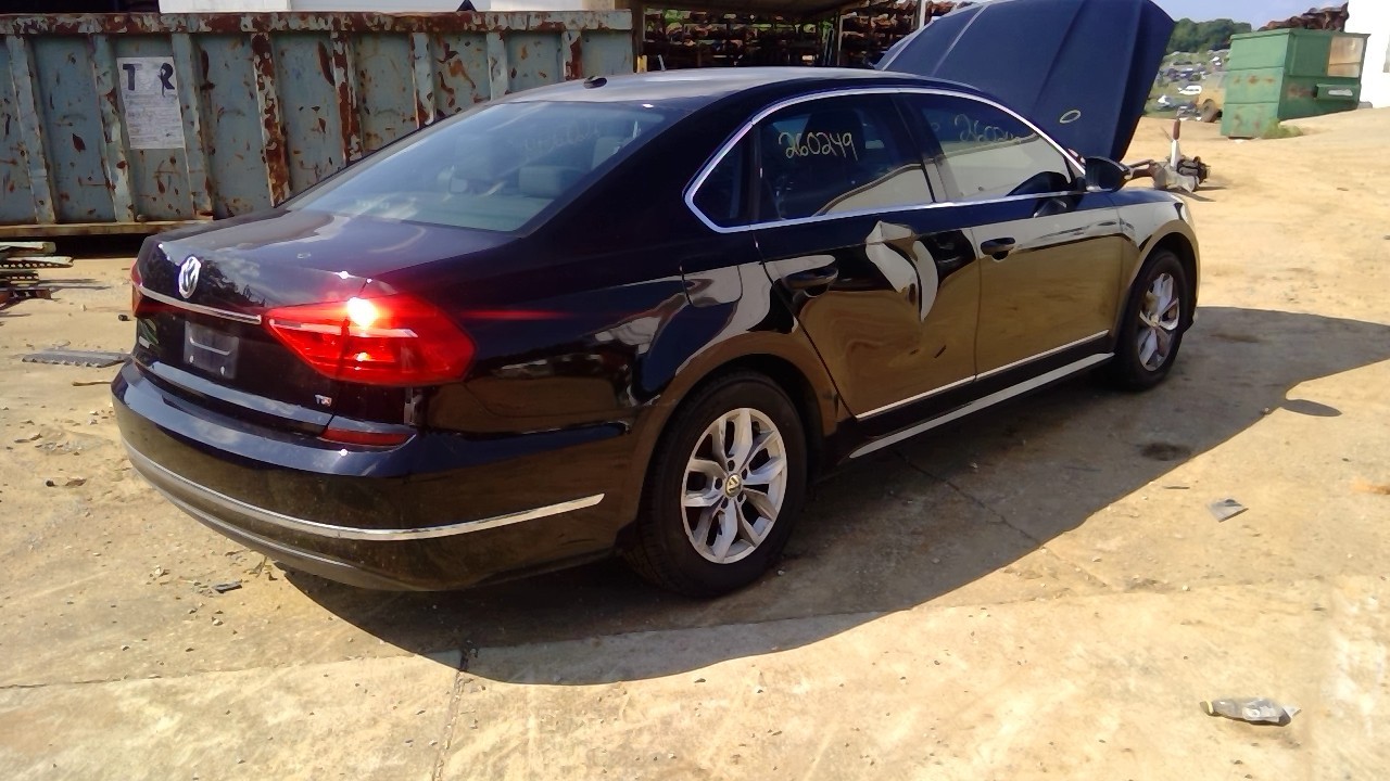 https://f005.backblazeb2.com/file/img-partshotlines-com/Inventory/MA753/Vehicle/15514_02.jpg