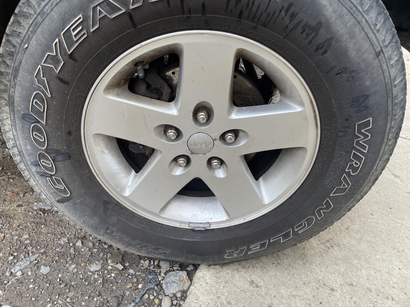 b/e/c/i/e/59139e8d-70ab-4c92-8f56-14e967532c51.jpg