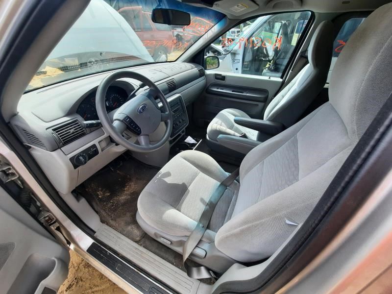 https://f005.backblazeb2.com/file/img-partshotlines-com/Inventory/MA79/Vehicle/55807_10.jpg