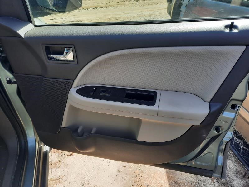 https://f005.backblazeb2.com/file/img-partshotlines-com/Inventory/MA79/Vehicle/60121_12.jpg