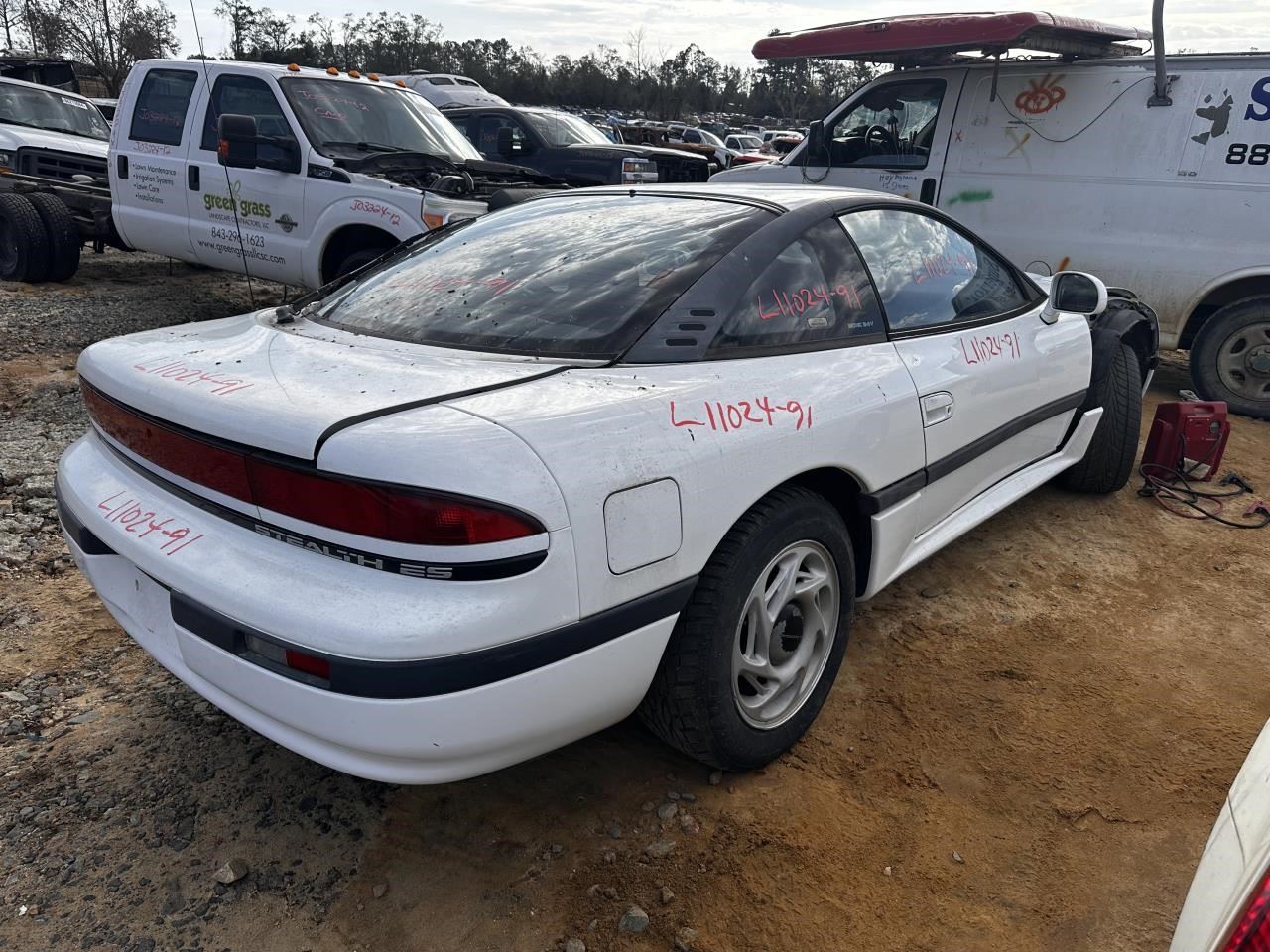https://f005.backblazeb2.com/file/img-partshotlines-com/Inventory/MA79/Vehicle/66093_04.jpg