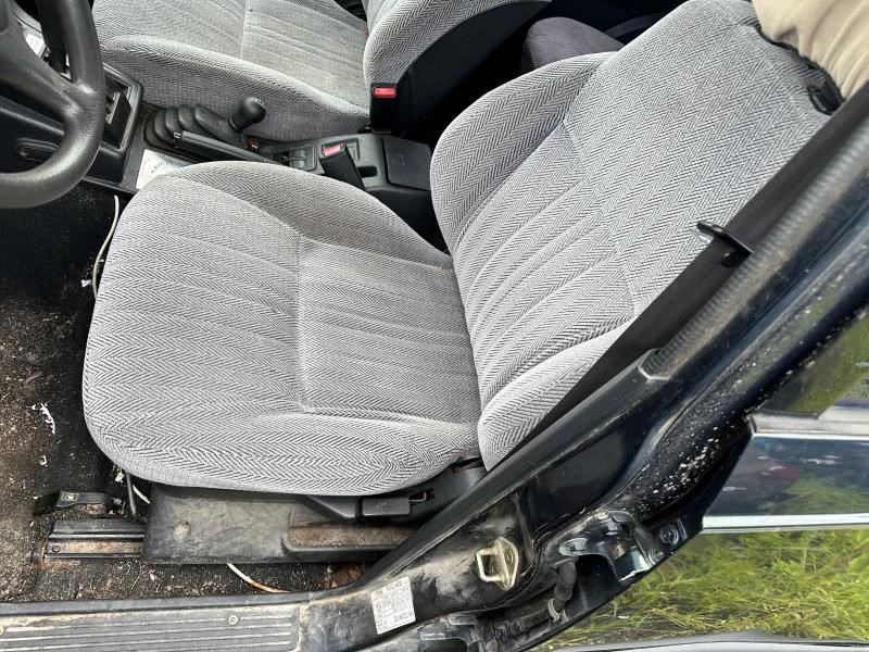 https://f005.backblazeb2.com/file/img-partshotlines-com/Inventory/MA79/Vehicle/67282_13.jpg