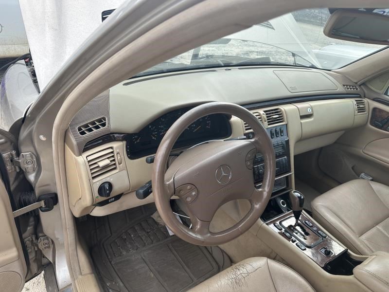 https://f005.backblazeb2.com/file/img-partshotlines-com/Inventory/MA79/Vehicle/67664_10.jpg