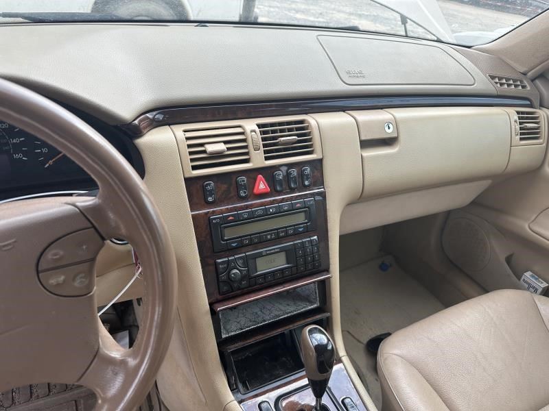 https://f005.backblazeb2.com/file/img-partshotlines-com/Inventory/MA79/Vehicle/67664_11.jpg