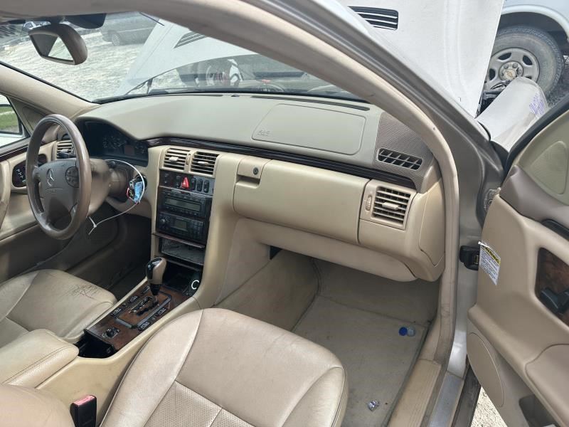 https://f005.backblazeb2.com/file/img-partshotlines-com/Inventory/MA79/Vehicle/67664_12.jpg