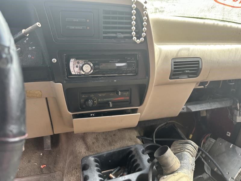 https://f005.backblazeb2.com/file/img-partshotlines-com/Inventory/MA79/Vehicle/68298_11.jpg