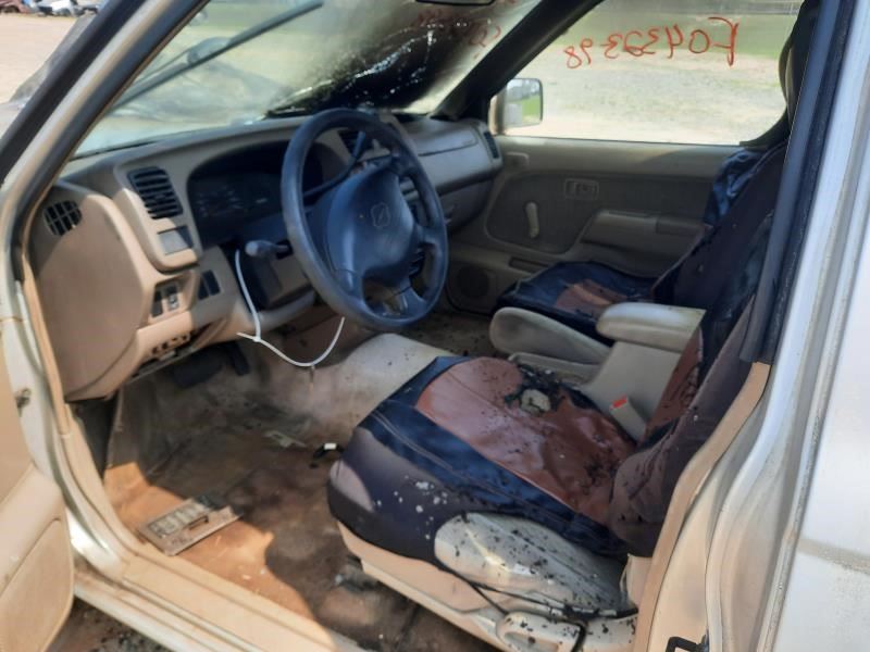 https://f005.backblazeb2.com/file/img-partshotlines-com/Inventory/MA79/Vehicle/69698_03.jpg