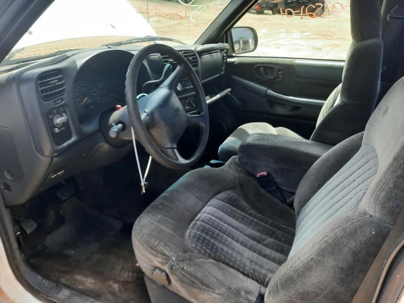 https://f005.backblazeb2.com/file/img-partshotlines-com/Inventory/MA79/Vehicle/69772_04.jpg