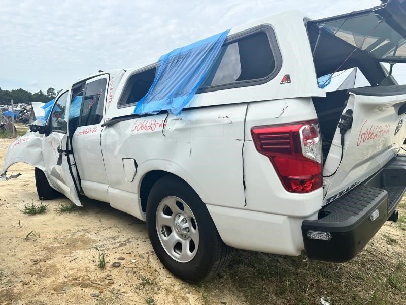 https://f005.backblazeb2.com/file/img-partshotlines-com/Inventory/MA79/Vehicle/69961_06.jpg