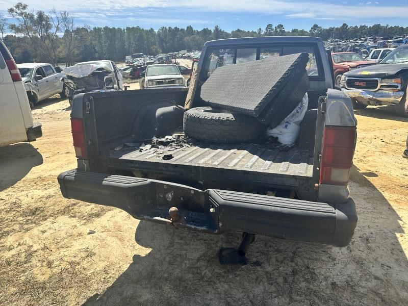https://f005.backblazeb2.com/file/img-partshotlines-com/Inventory/MA79/Vehicle/70721_05.jpg
