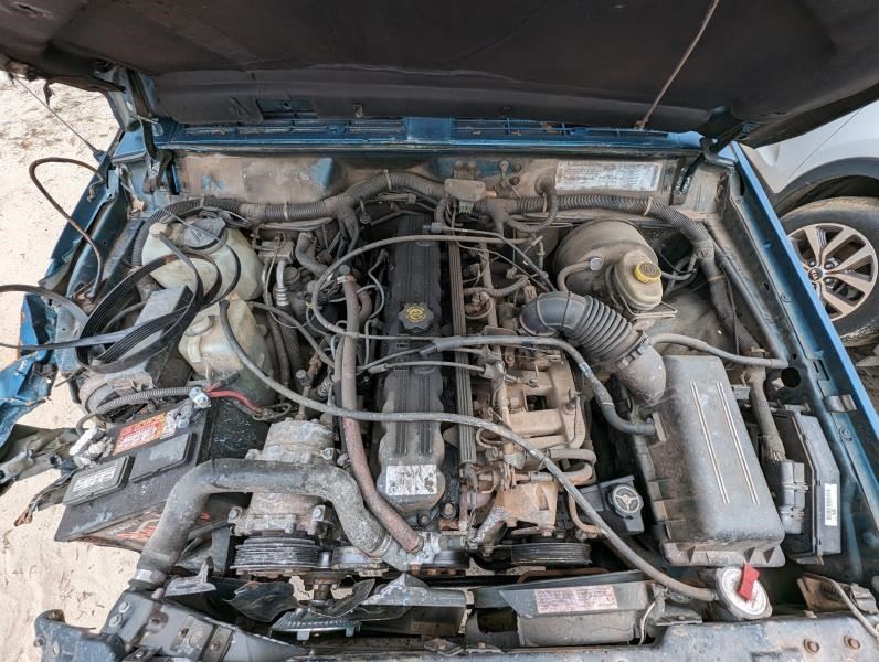 https://f005.backblazeb2.com/file/img-partshotlines-com/Inventory/MA79/Vehicle/72712_09.jpg