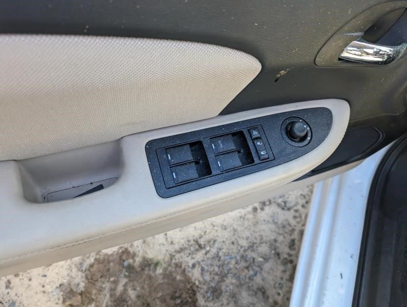 https://f005.backblazeb2.com/file/img-partshotlines-com/Inventory/MA79/Vehicle/72739_05.jpg