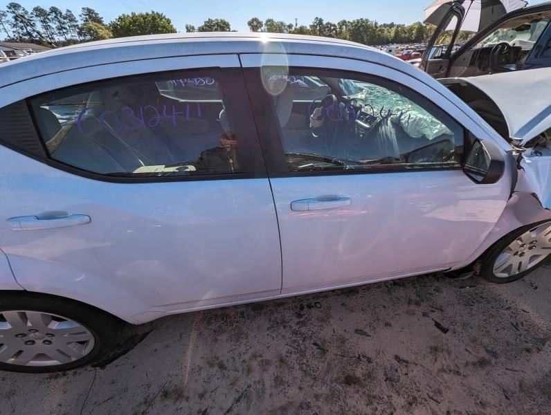 https://f005.backblazeb2.com/file/img-partshotlines-com/Inventory/MA79/Vehicle/72739_10.jpg