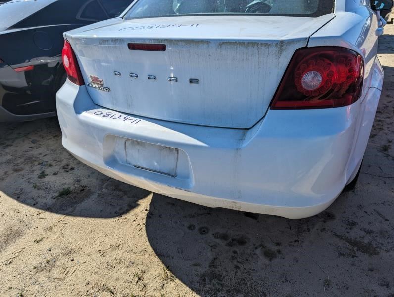 https://f005.backblazeb2.com/file/img-partshotlines-com/Inventory/MA79/Vehicle/72739_12.jpg