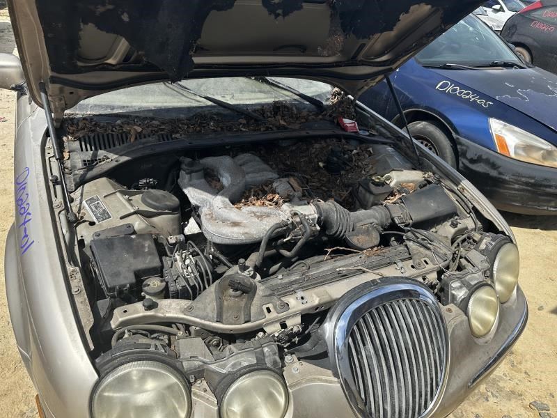 https://f005.backblazeb2.com/file/img-partshotlines-com/Inventory/MA79/Vehicle/73233_07.jpg