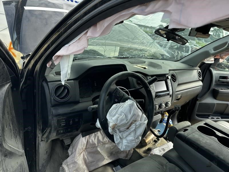 https://f005.backblazeb2.com/file/img-partshotlines-com/Inventory/MA79/Vehicle/74218_10.jpg
