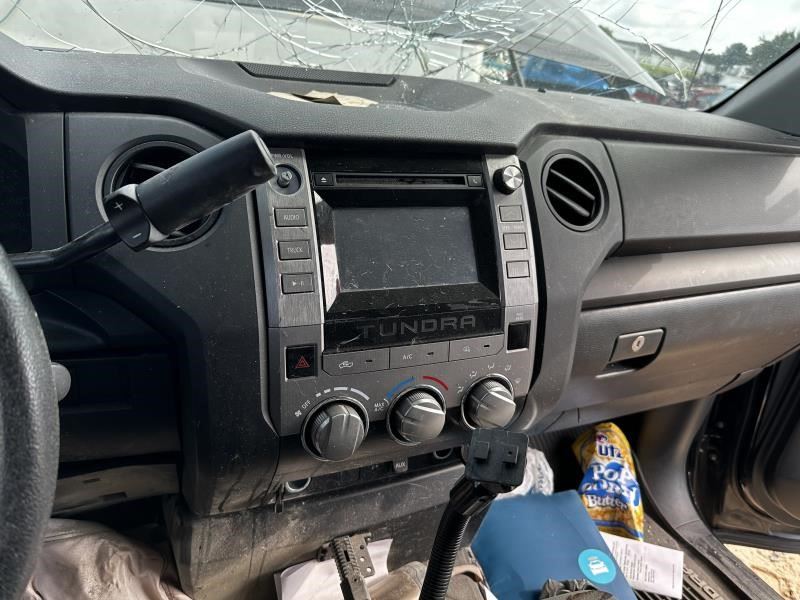 https://f005.backblazeb2.com/file/img-partshotlines-com/Inventory/MA79/Vehicle/74218_11.jpg