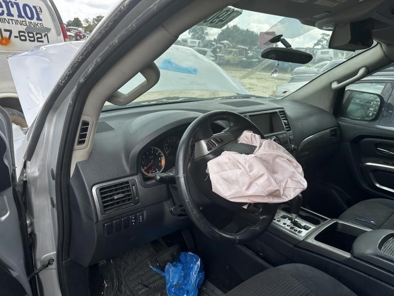 https://f005.backblazeb2.com/file/img-partshotlines-com/Inventory/MA79/Vehicle/74222_11.jpg