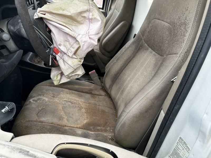https://f005.backblazeb2.com/file/img-partshotlines-com/Inventory/MA79/Vehicle/74800_12.jpg