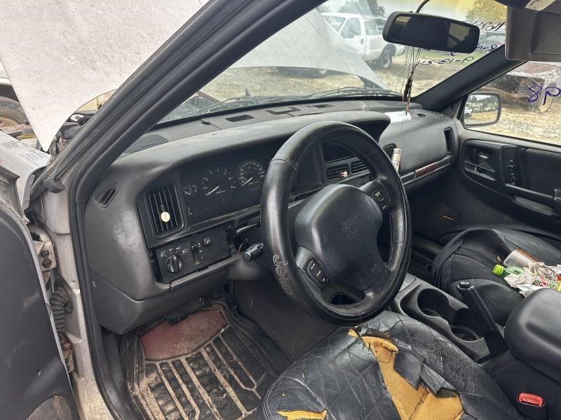 https://f005.backblazeb2.com/file/img-partshotlines-com/Inventory/MA79/Vehicle/74812_10.jpg