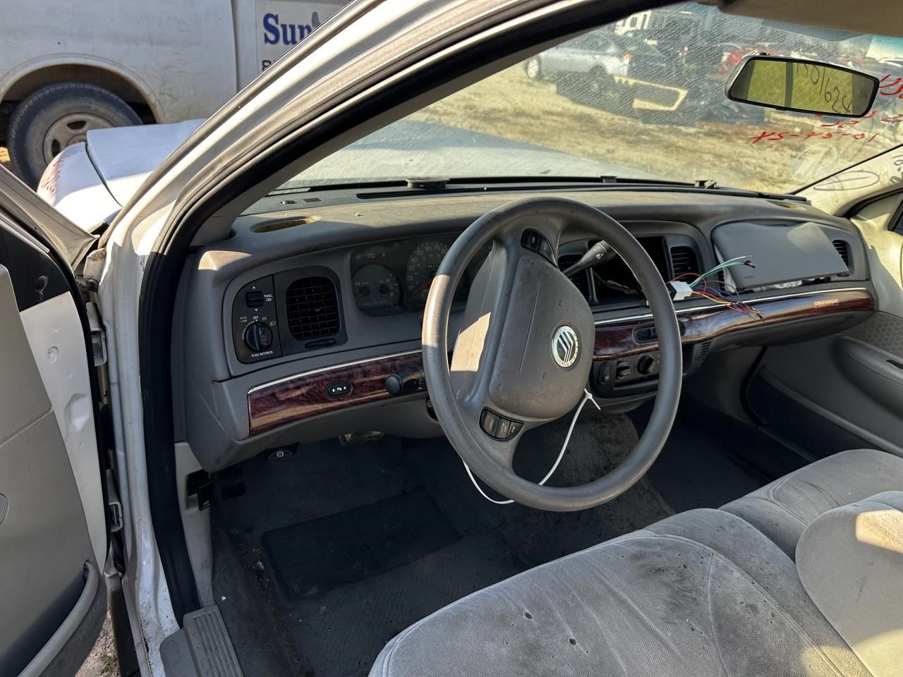 https://f005.backblazeb2.com/file/img-partshotlines-com/Inventory/MA79/Vehicle/75107_10.jpg