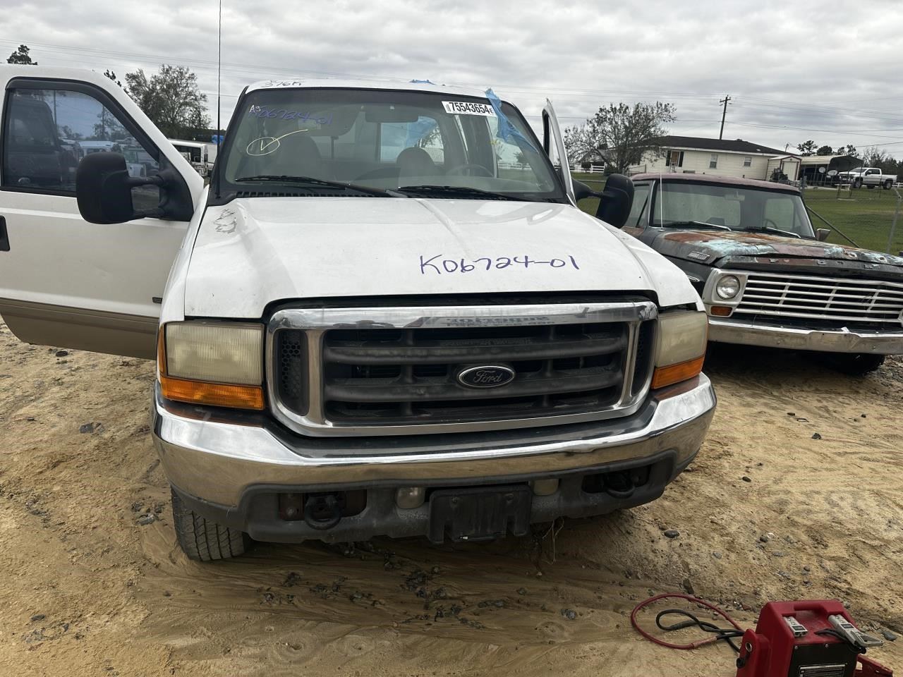 https://f005.backblazeb2.com/file/img-partshotlines-com/Inventory/MA79/Vehicle/75267_02.jpg
