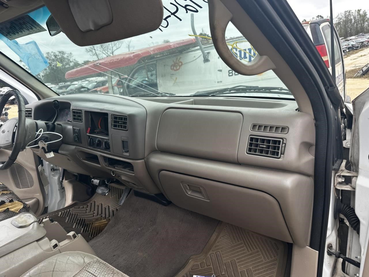 https://f005.backblazeb2.com/file/img-partshotlines-com/Inventory/MA79/Vehicle/75267_12.jpg