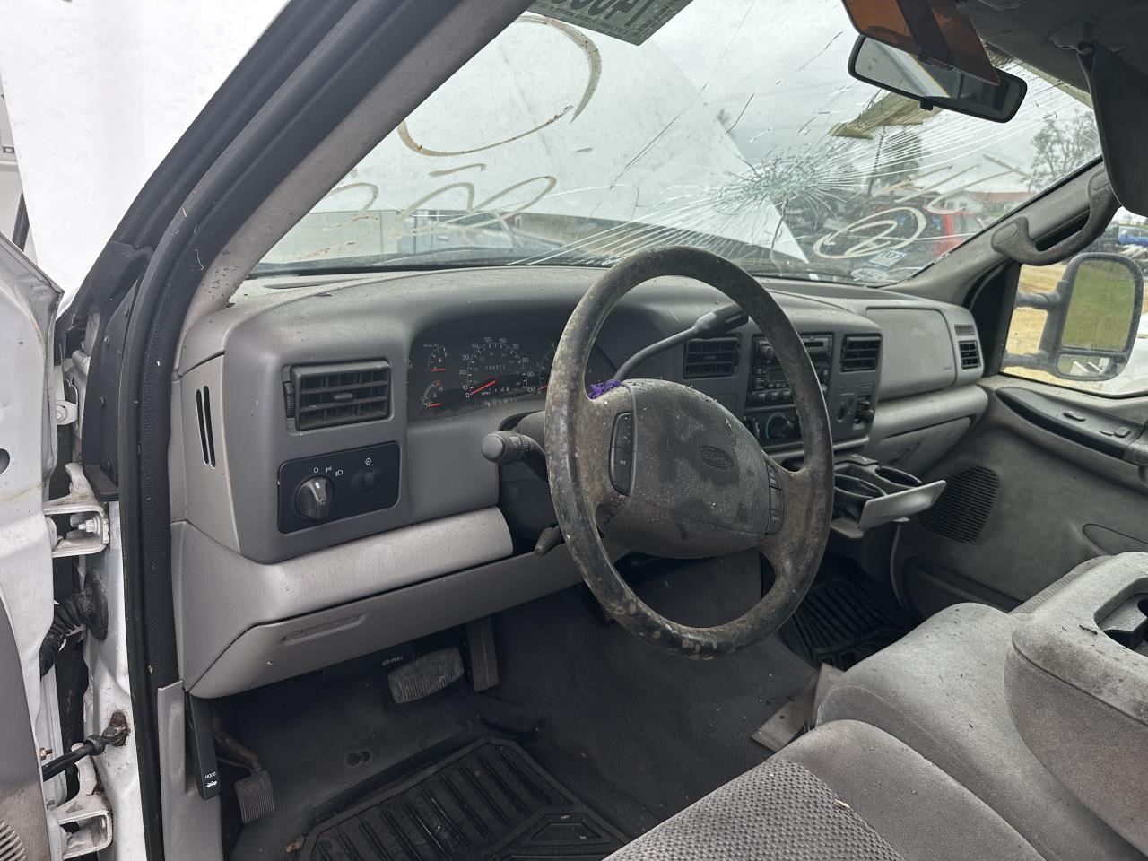 https://f005.backblazeb2.com/file/img-partshotlines-com/Inventory/MA79/Vehicle/75306_09.jpg