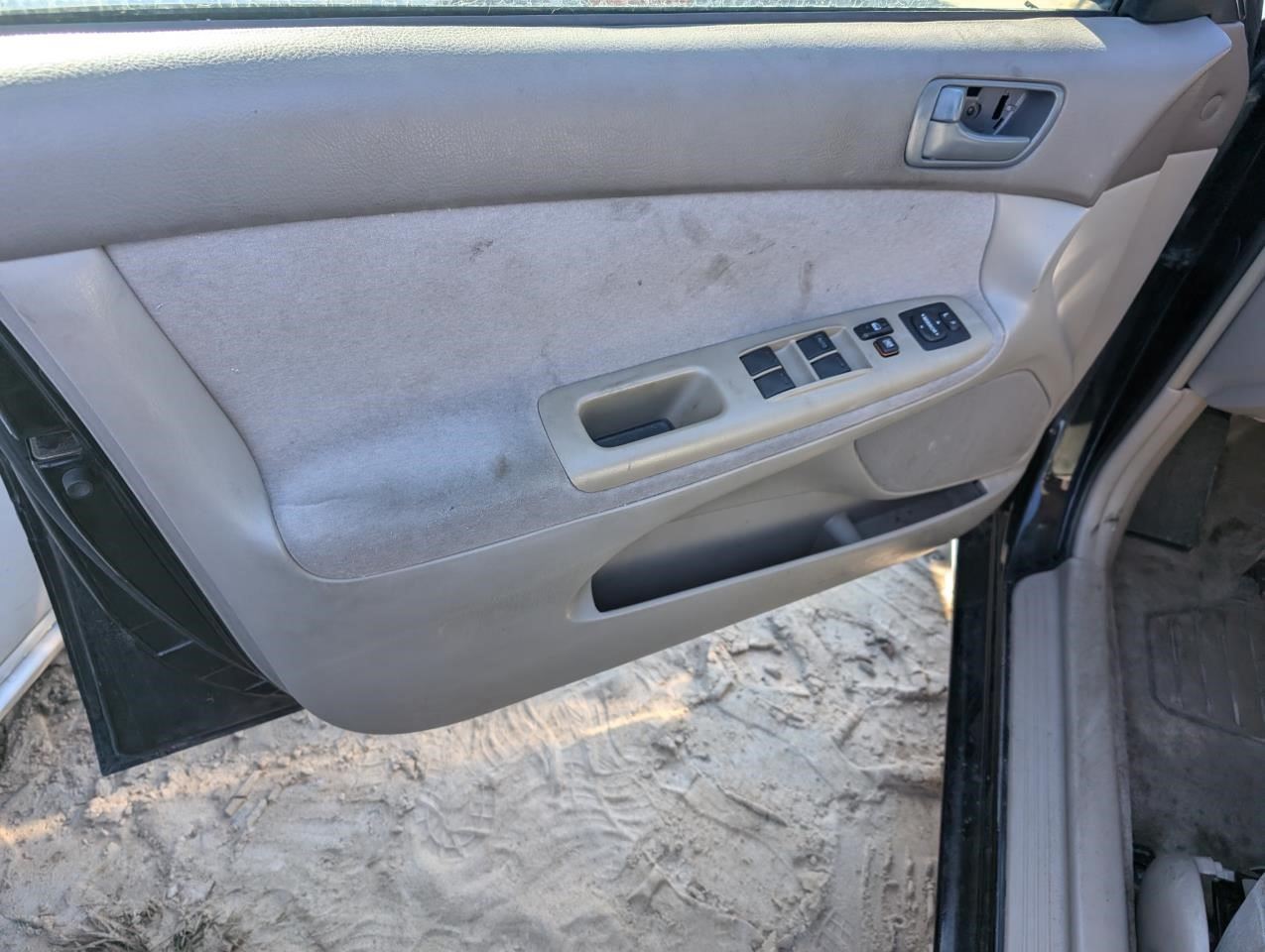 https://f005.backblazeb2.com/file/img-partshotlines-com/Inventory/MA79/Vehicle/75459_07.jpg