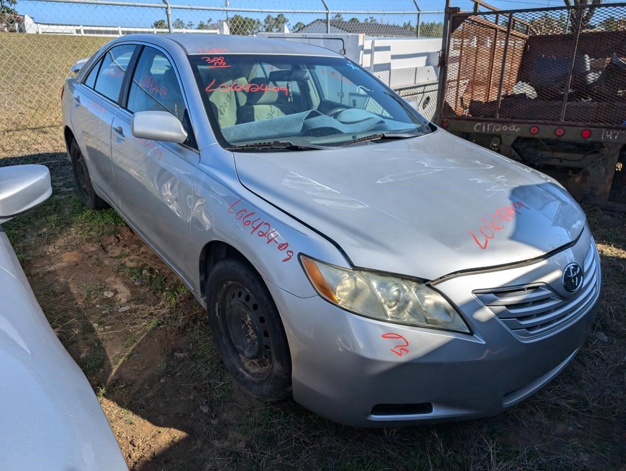 https://f005.backblazeb2.com/file/img-partshotlines-com/Inventory/MA79/Vehicle/75492_12.jpg