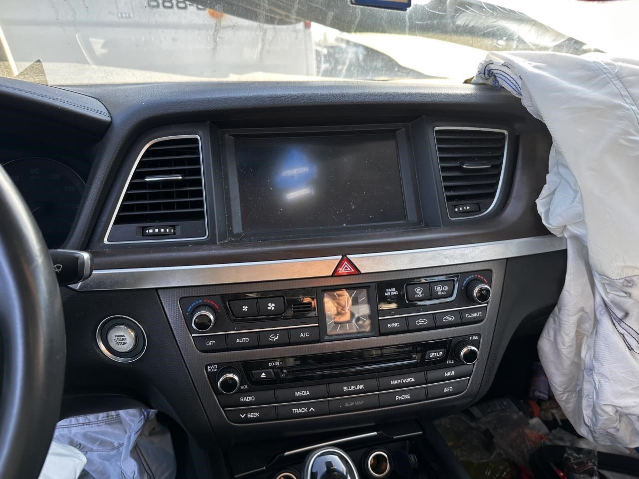 https://f005.backblazeb2.com/file/img-partshotlines-com/Inventory/MA79/Vehicle/75543_11.jpg