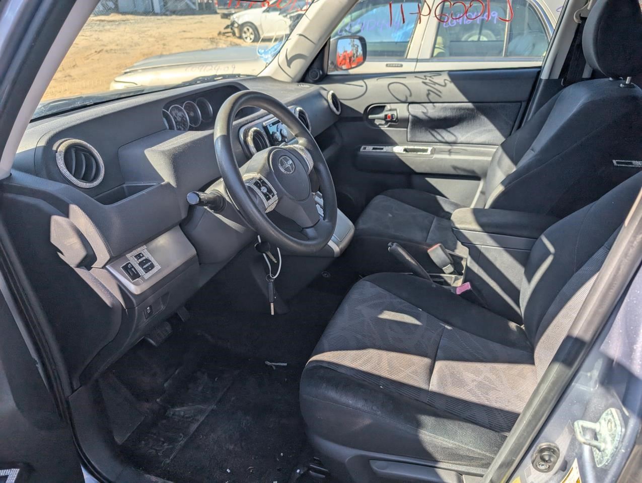 https://f005.backblazeb2.com/file/img-partshotlines-com/Inventory/MA79/Vehicle/75599_07.jpg