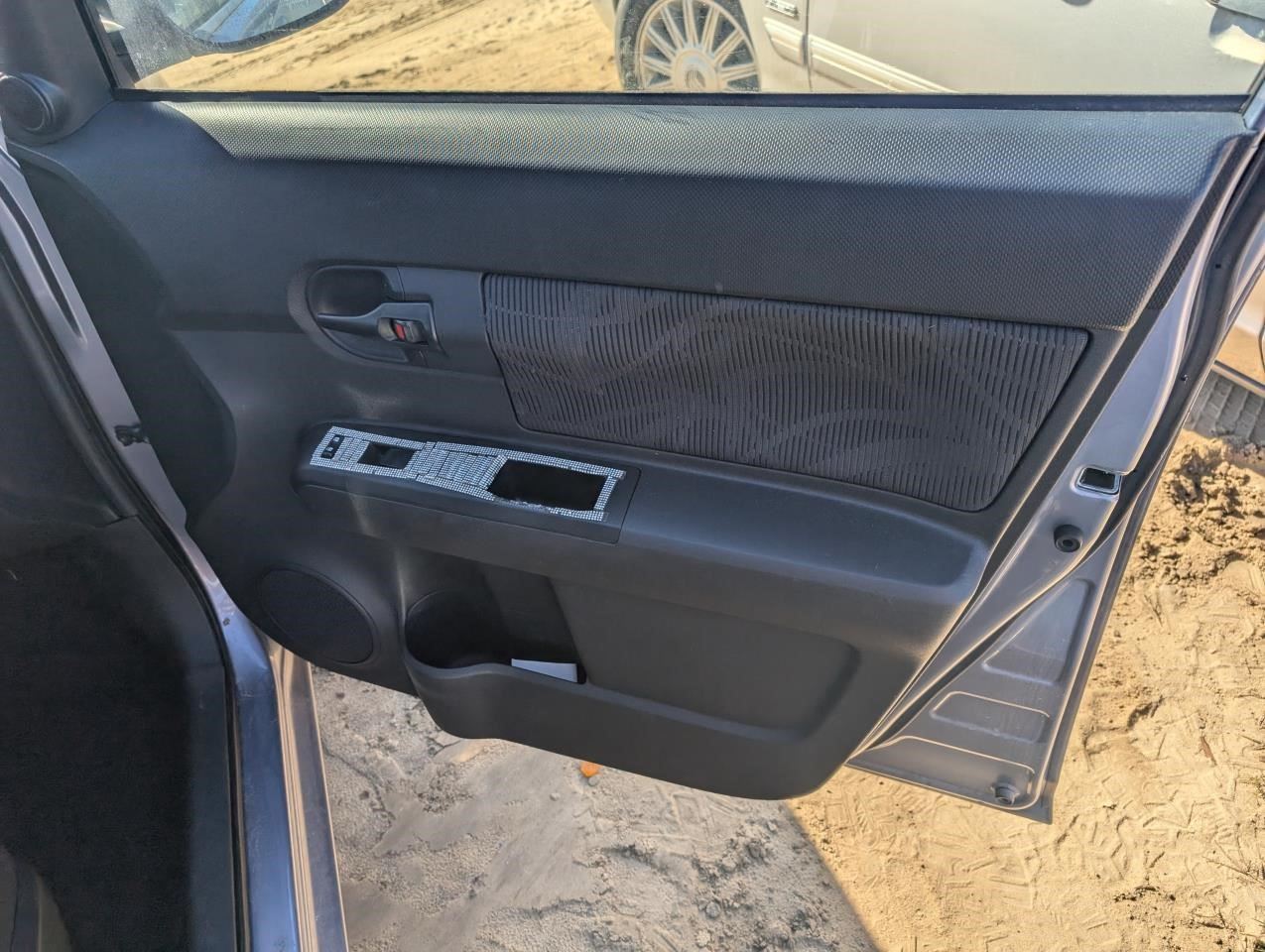 https://f005.backblazeb2.com/file/img-partshotlines-com/Inventory/MA79/Vehicle/75599_11.jpg