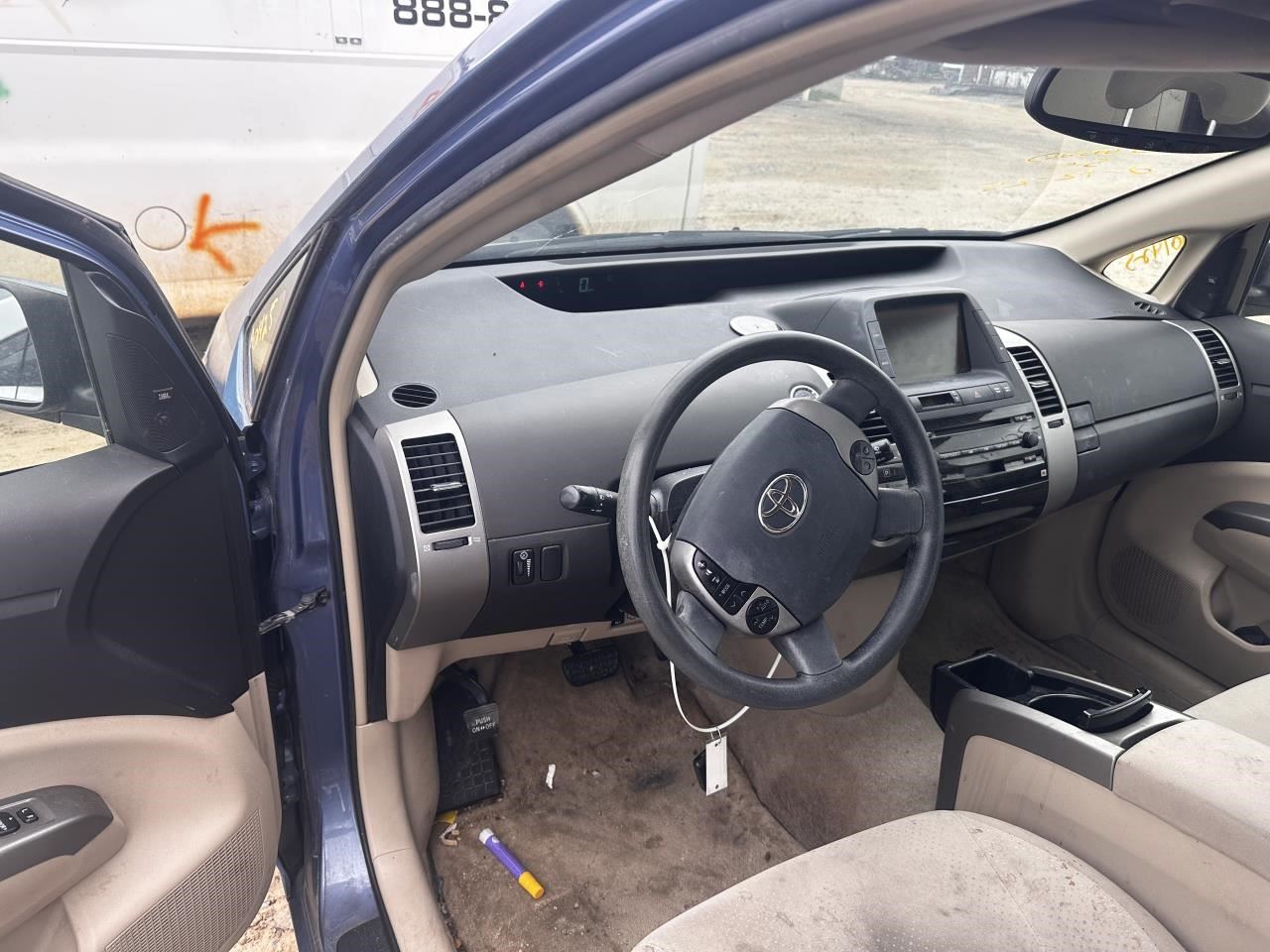 https://f005.backblazeb2.com/file/img-partshotlines-com/Inventory/MA79/Vehicle/75992_10.jpg