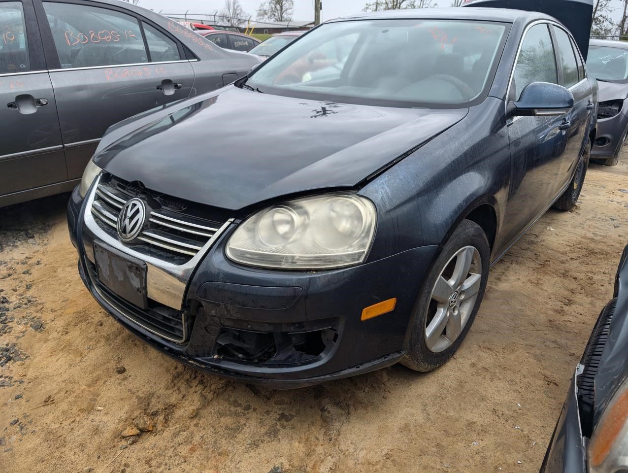 https://f005.backblazeb2.com/file/img-partshotlines-com/Inventory/MA79/Vehicle/76498_10.jpg