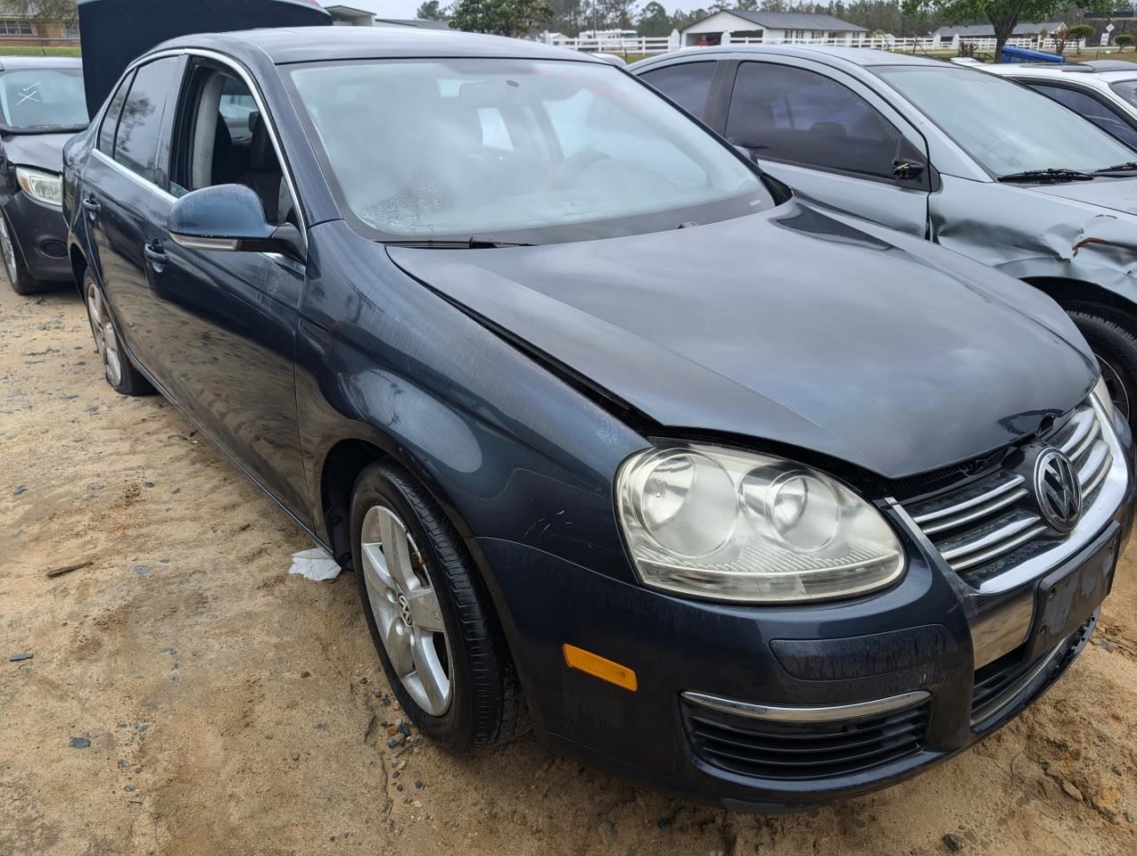 https://f005.backblazeb2.com/file/img-partshotlines-com/Inventory/MA79/Vehicle/76498_11.jpg